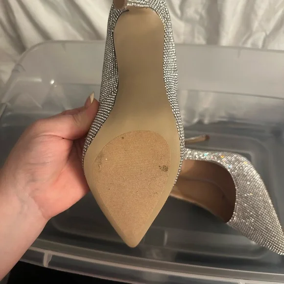 Elegant Silver Women's Heels - Picture 4 of 5
